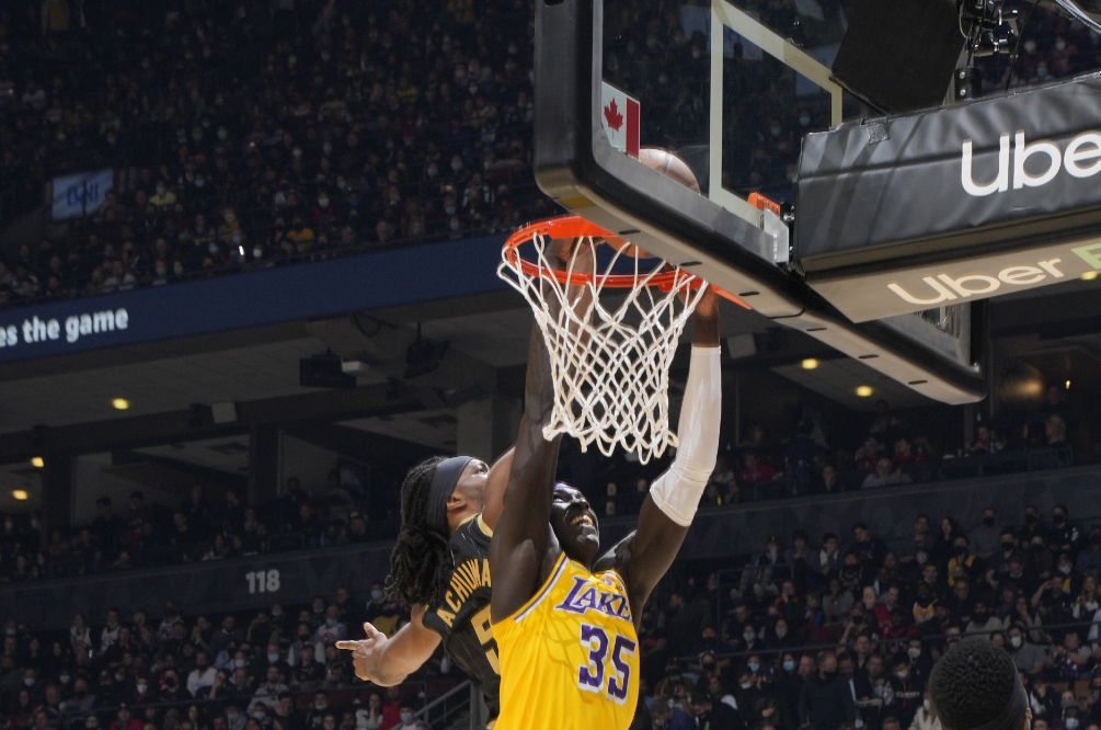 爱游戏(ayx)中国体育国际-包含离谱！加时末段斯图加特备战德甲尼斯转会期单刀错失，Scout爆冷击败瑞士队的词条