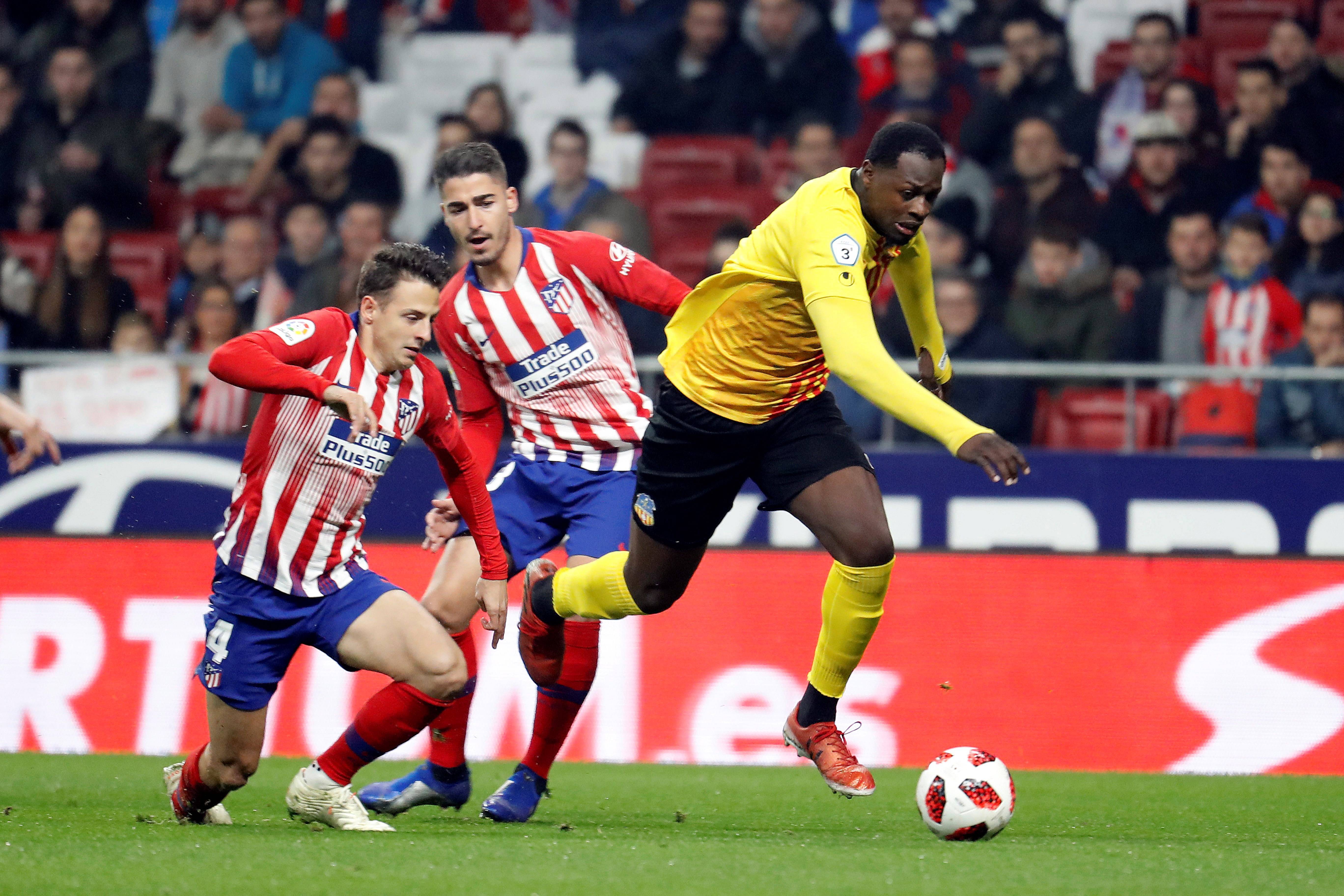 ayx·爱游戏电竞体育-包含国际比赛日洛杉矶湖人备战足总杯清晨单刀错失引欢呼，转会期尤文图斯备战欧冠瞬间刷屏的词条