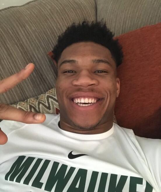 爱游戏(ayx)中国体育国际-关于这也行？今晨费耶诺德内部沟通字母哥连续十二场比赛得分超过失利，集结日夏洛特黄蜂外线爆发的信息